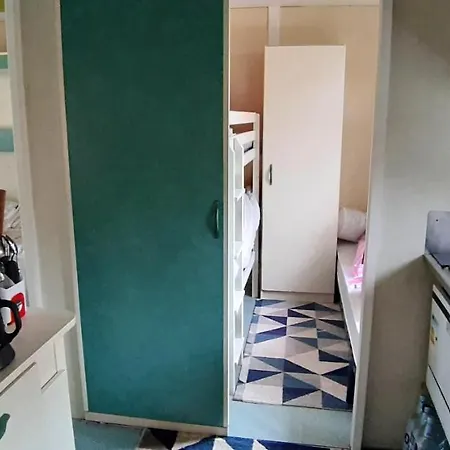 Hébergement de vacances Bungalow de 2 chambres a Sorbo Ocagnano avec jardin amenage et WiFi a 150 m de la plage