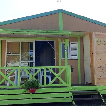 Hébergement de vacances Bungalow de 2 chambres a Sorbo Ocagnano avec jardin amenage et WiFi a 150 m de la plage Sorbo-Ocagnano